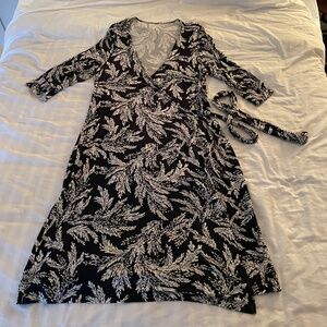 CABI Navy Floral Wrap Dress | Effortless Elegance | Size L